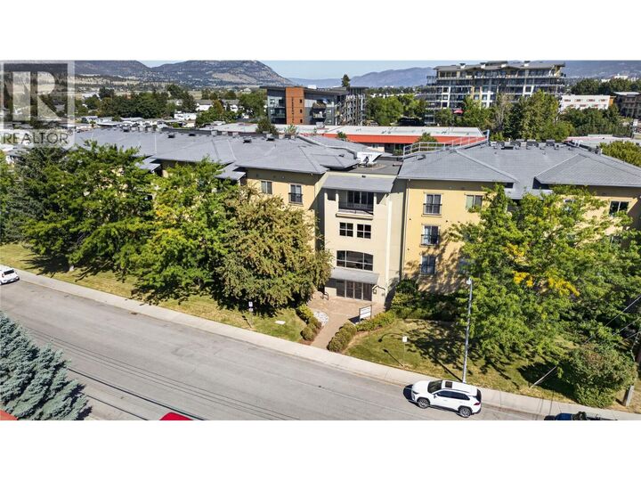 Property Photo: 277 Yorkton Avenue 305 BC V2A 3V4
