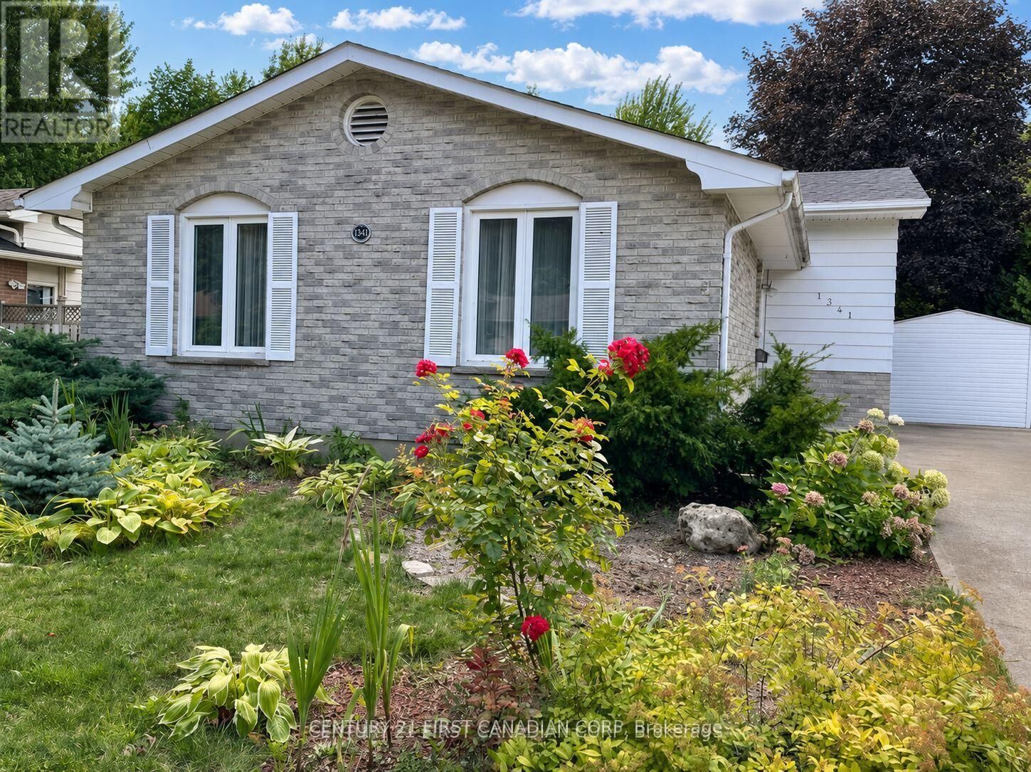 Property Photo:  1341 Aldersbrook Road  ON N6G 3J1 