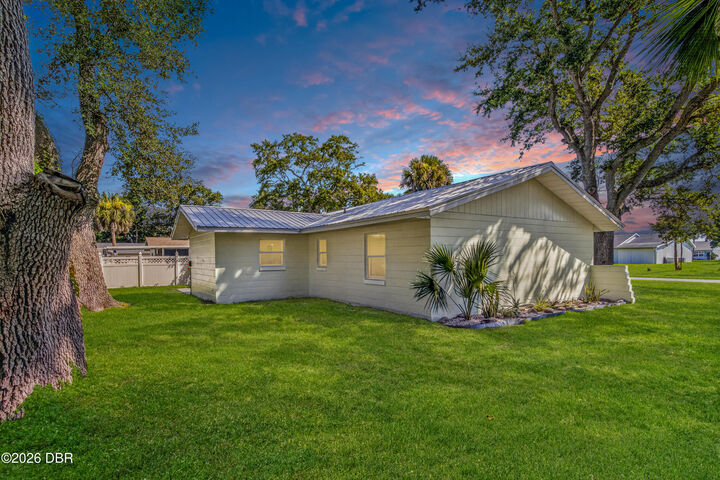 Property Photo:  5464 Riverside Drive  FL 32127 