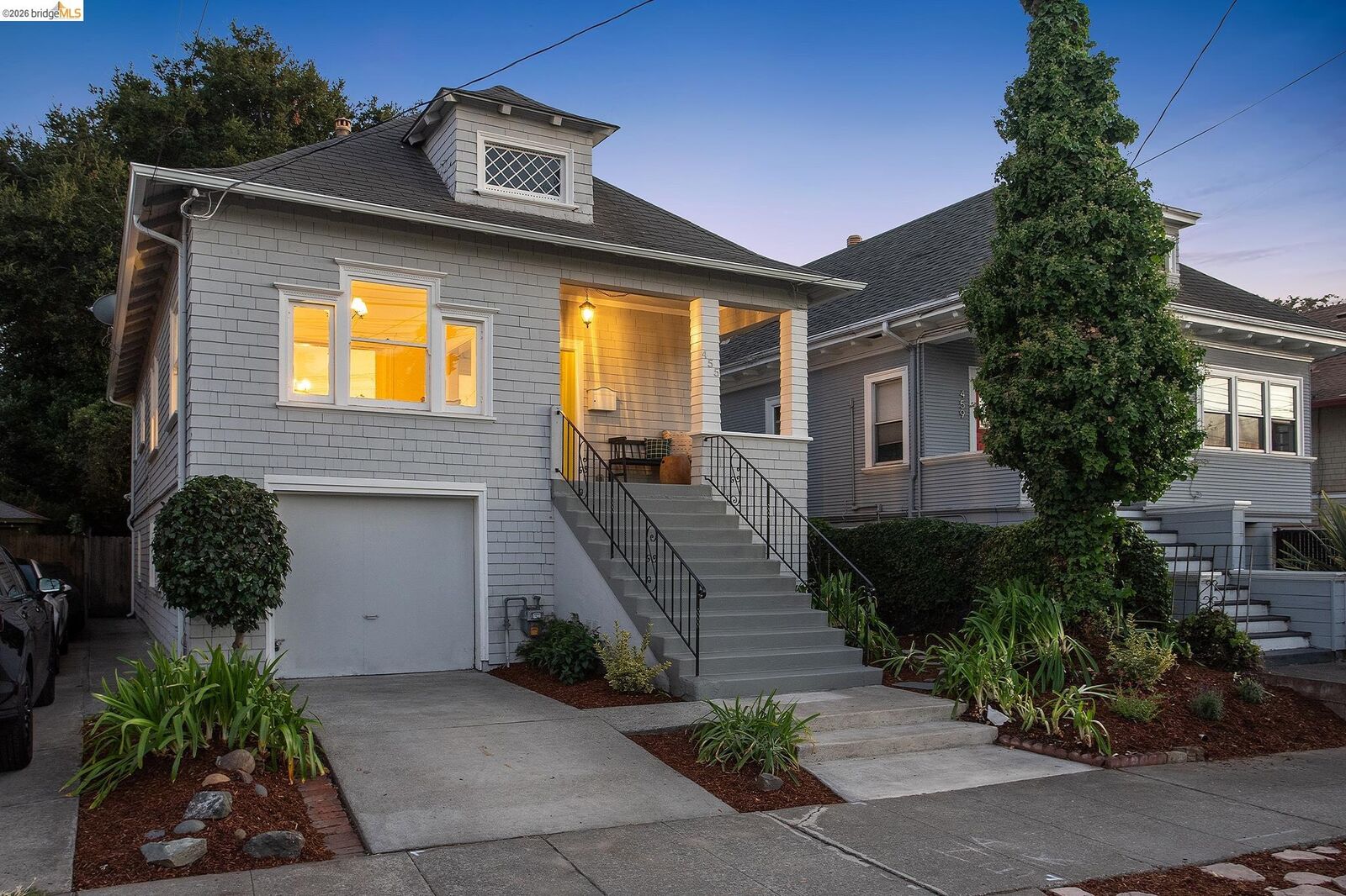 Property Photo: 455 36th St CA 94609