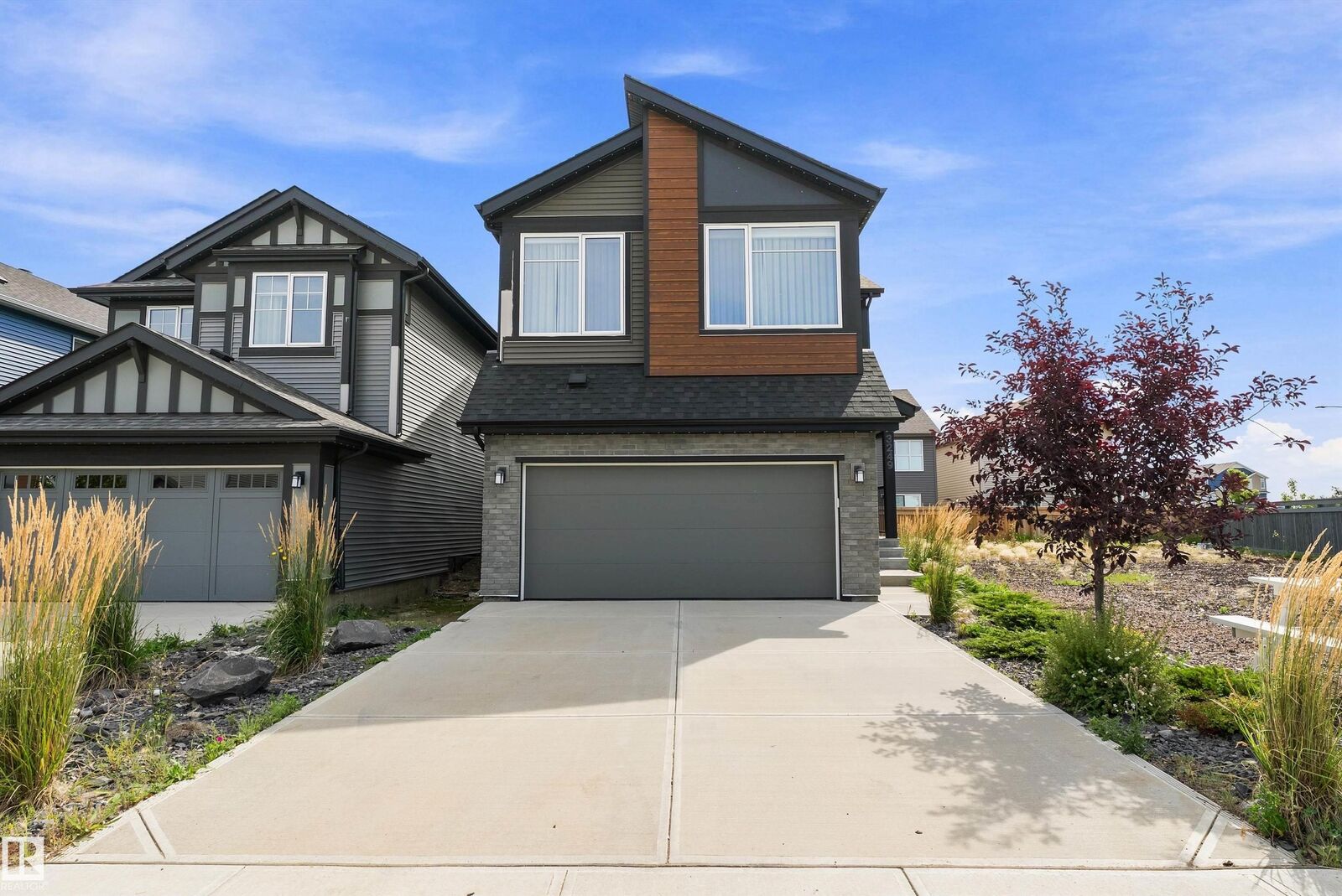Property Photo: 3249 Dixon Way SW AB T6W 5K9