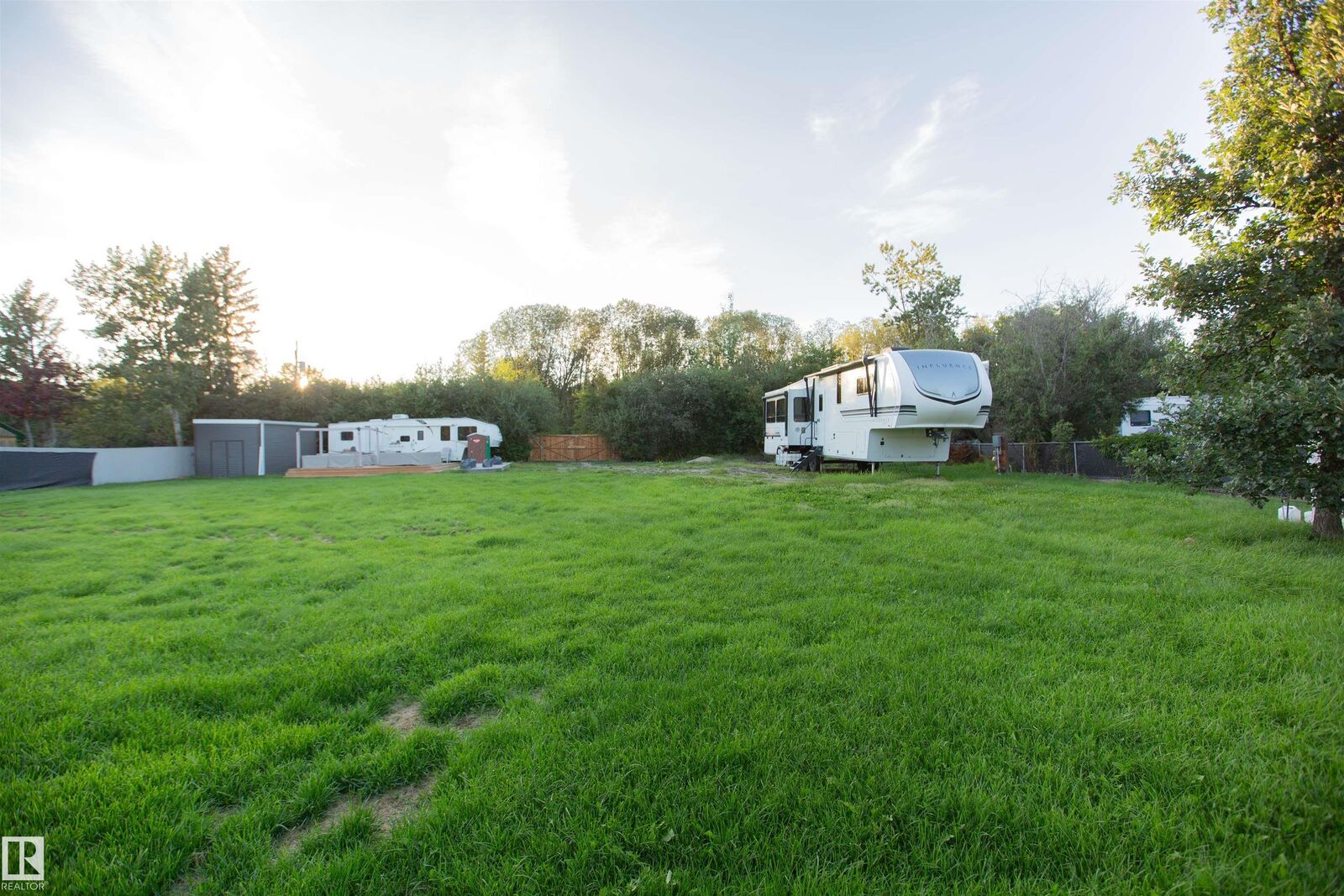 Property Photo:  4325 Lakeshore Road 26  AB T0E 2K0 