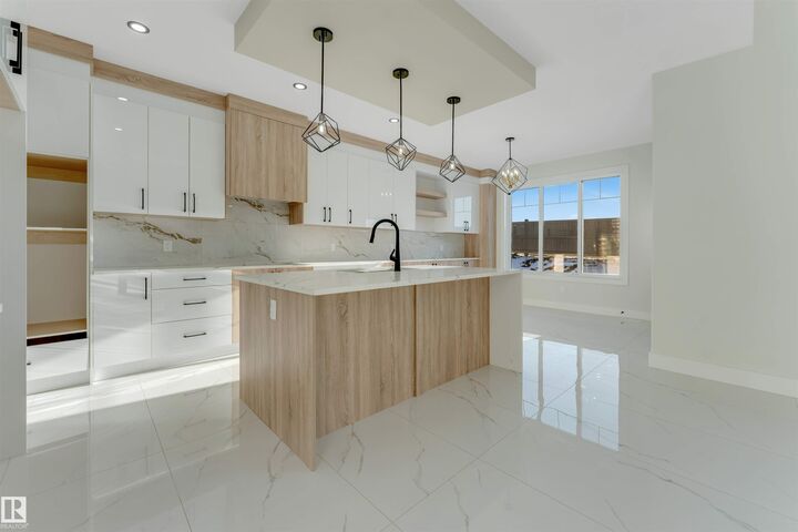 Property Photo: 4012 40 Street 4012 AB T4X 3B6