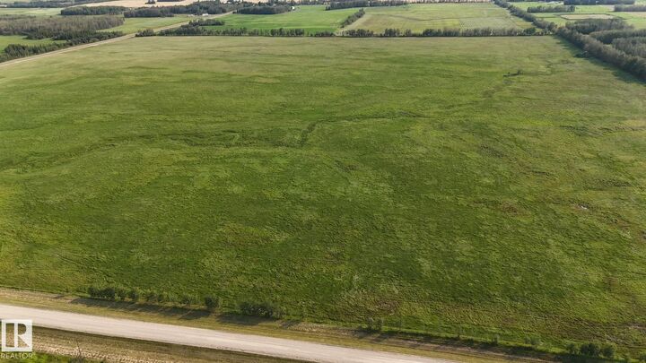 Property Photo:  Twp 505 Range Road 73  AB T7A 1J7 