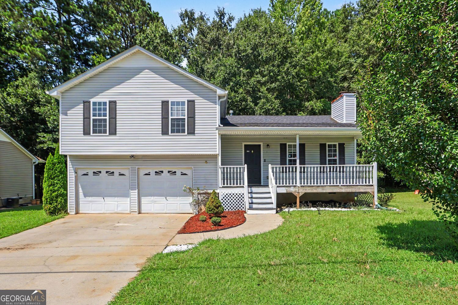 Property Photo:  329 River Trace Drive  GA 30180 