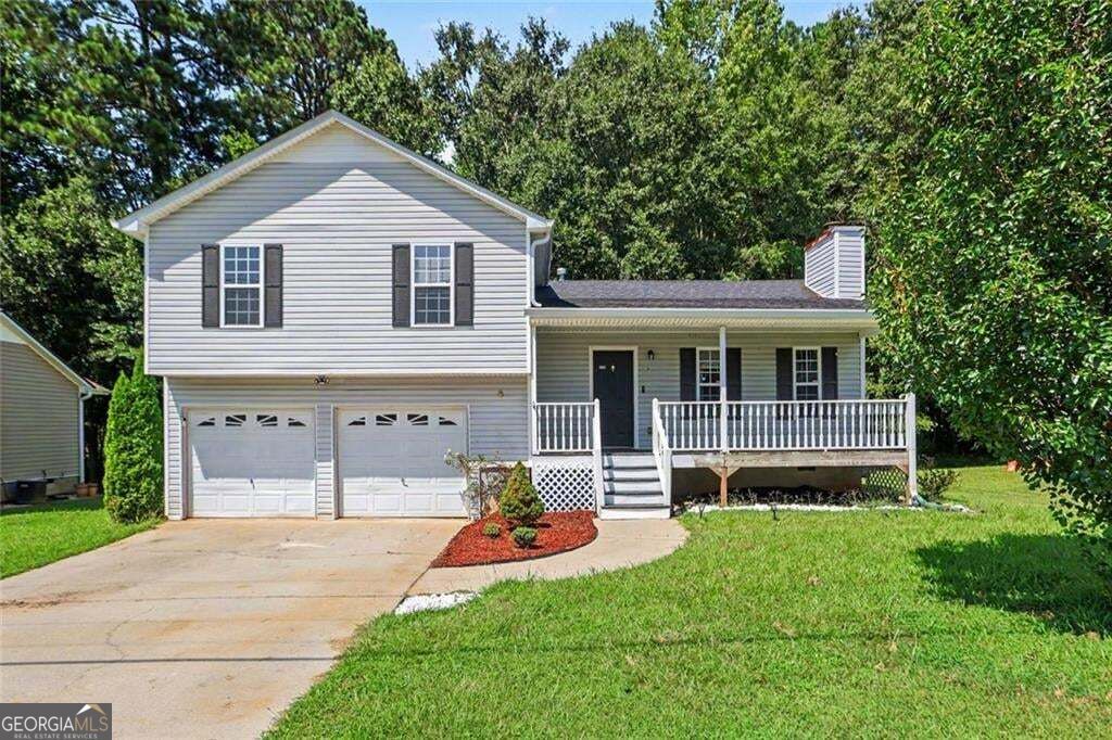 Property Photo:  329 River Trace Drive  GA 30180 