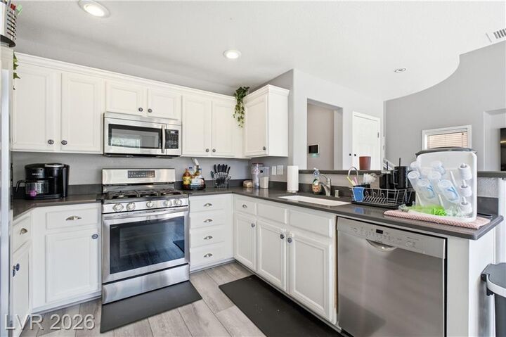 Property Photo: 9144 Starling Wing Place NV 89143