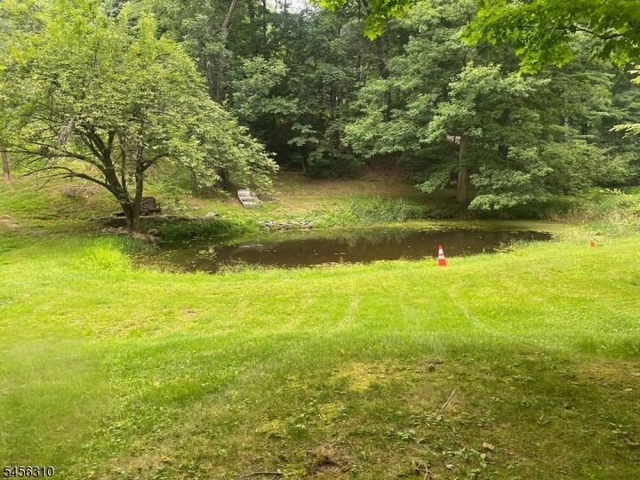Property Photo: 10 Up A Way Dr NJ 07461