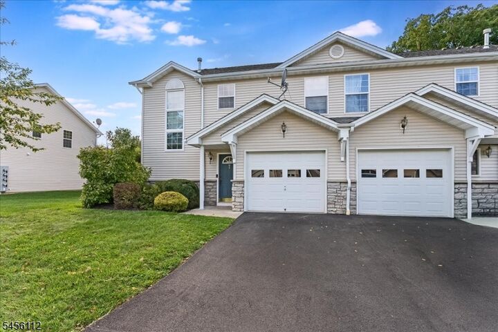Property Photo: 9 Ferndale Ln NJ 07419