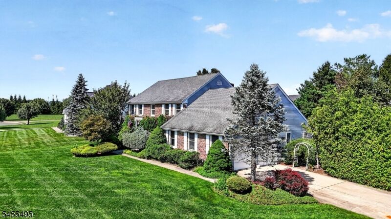 Property Photo:  46 Waverly Pl  NJ 08852 