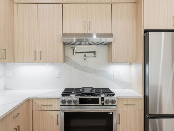 Property Photo:  152 Bleecker St 2  NJ 07307 