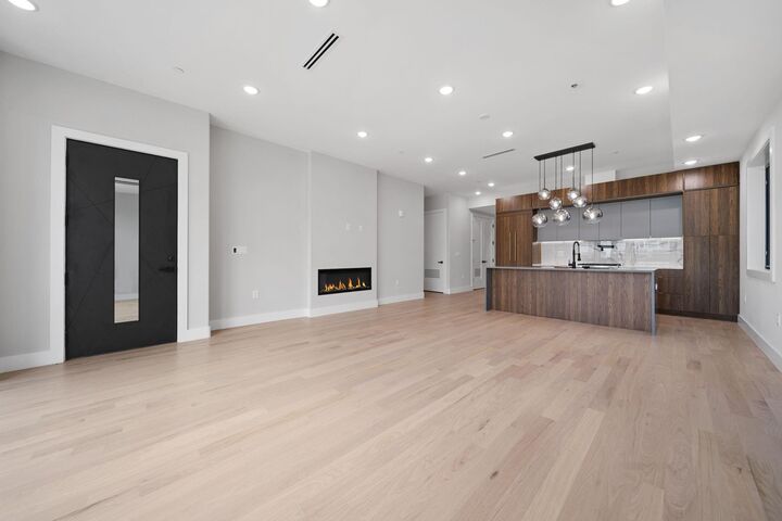 Property Photo:  373 New York Ave 2  NJ 07307 