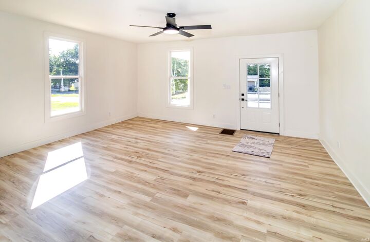 Property Photo:  118 S Gibson Street  IN 47660-1518 