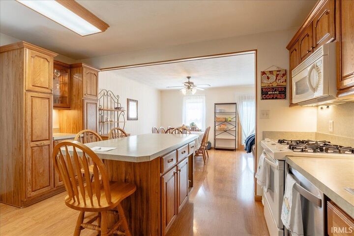 Property Photo: 712 Lexington Road IN 47710