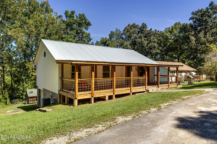 Property Photo:  105 Shady Lane  TN 37854 