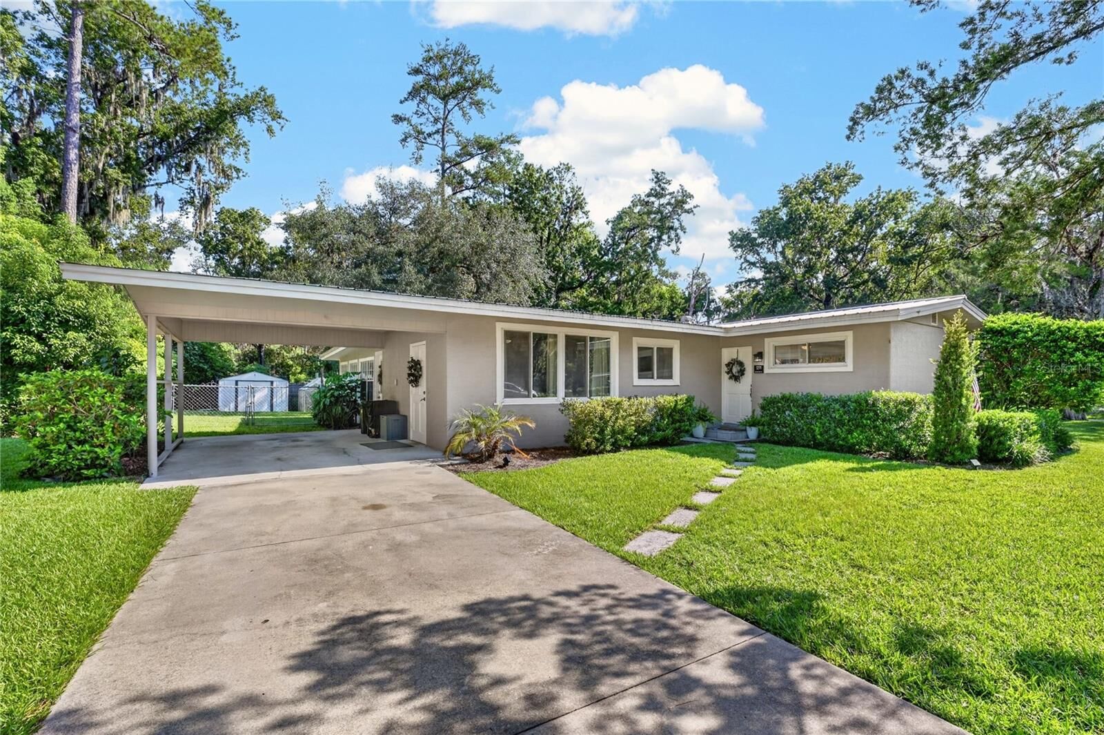 Property Photo: 1271 NE 8th Street FL 34470
