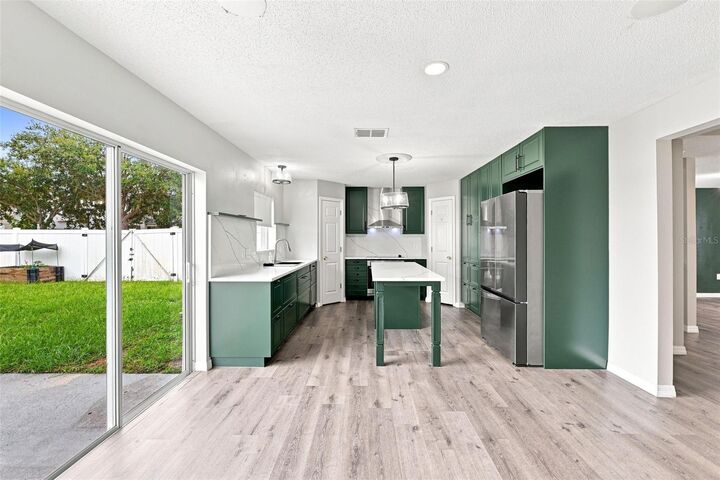 Property Photo:  10464 Fly Fishing Street  FL 33569 