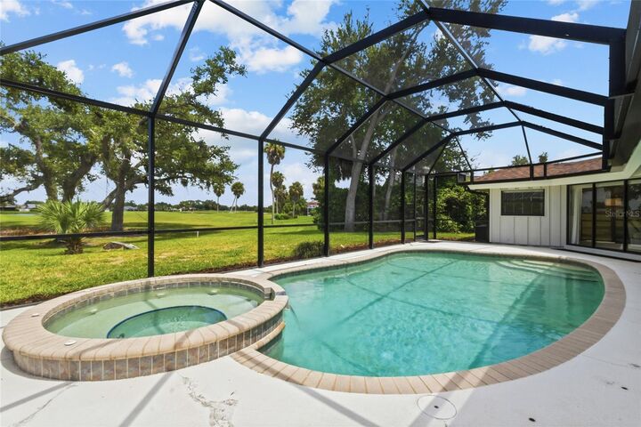 Property Photo:  3659 Torrey Pines Boulevard  FL 34238 
