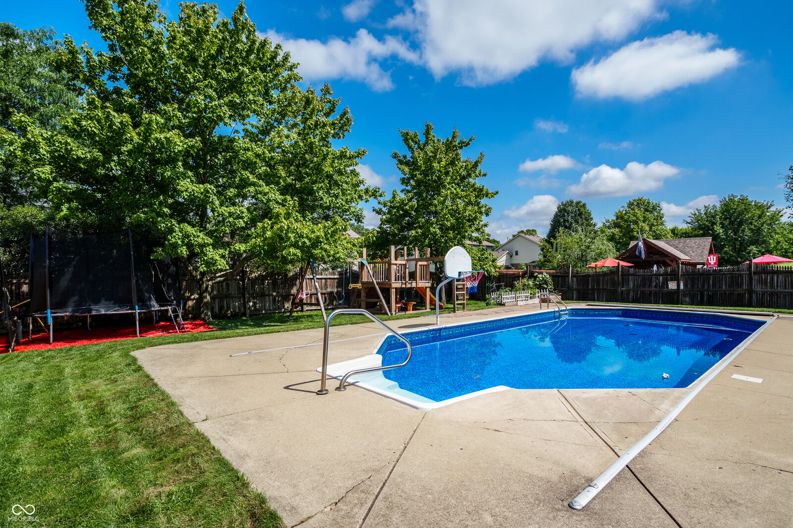 Property Photo: 1224 Knapps Court IN 46142
