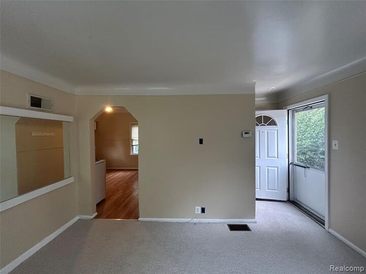 Property Photo:  6160 McGuire Street  MI 48180 1146 