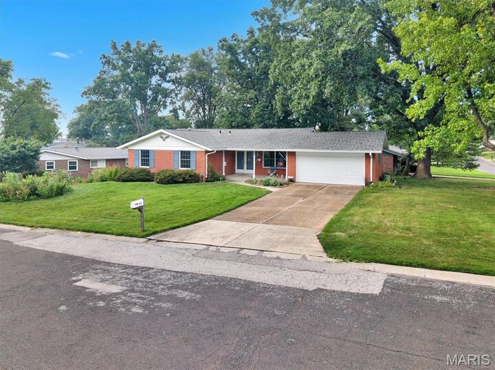 Property Photo: 5837 Oak Forest Lane MO 63128