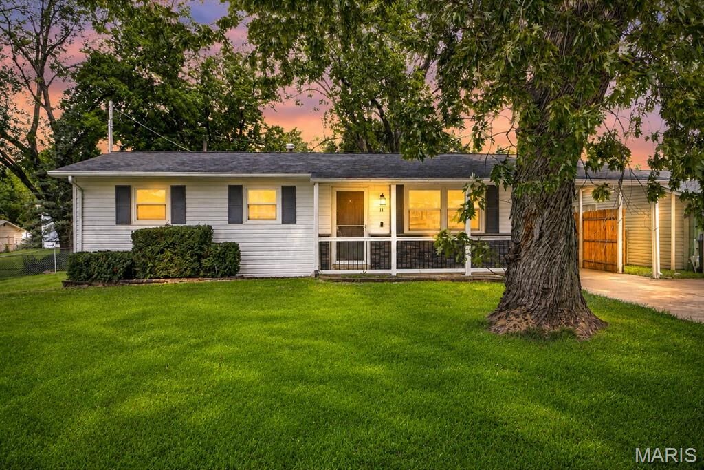 Property Photo:  11 Toelle Drive  MO 63304 