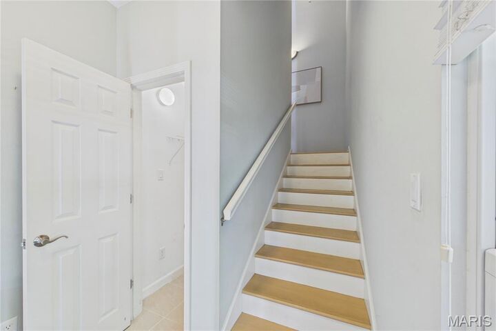 Property Photo:  2662 McKnight Crossing Court  MO 63124 