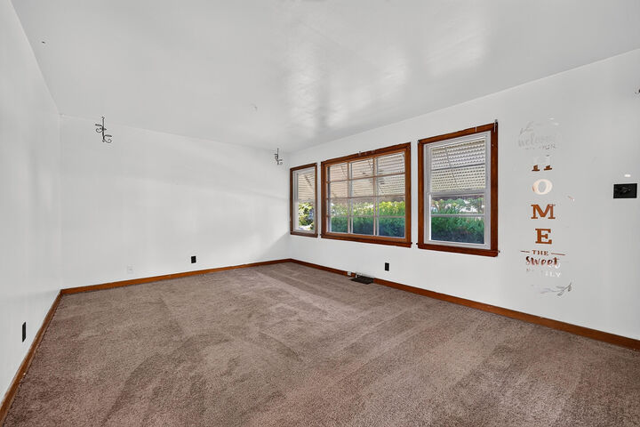 Property Photo: 5809 N 36th St WI 53209