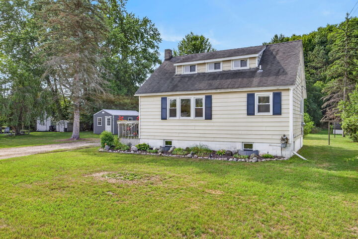 Property Photo: 625 W Bridge Street MI 49307
