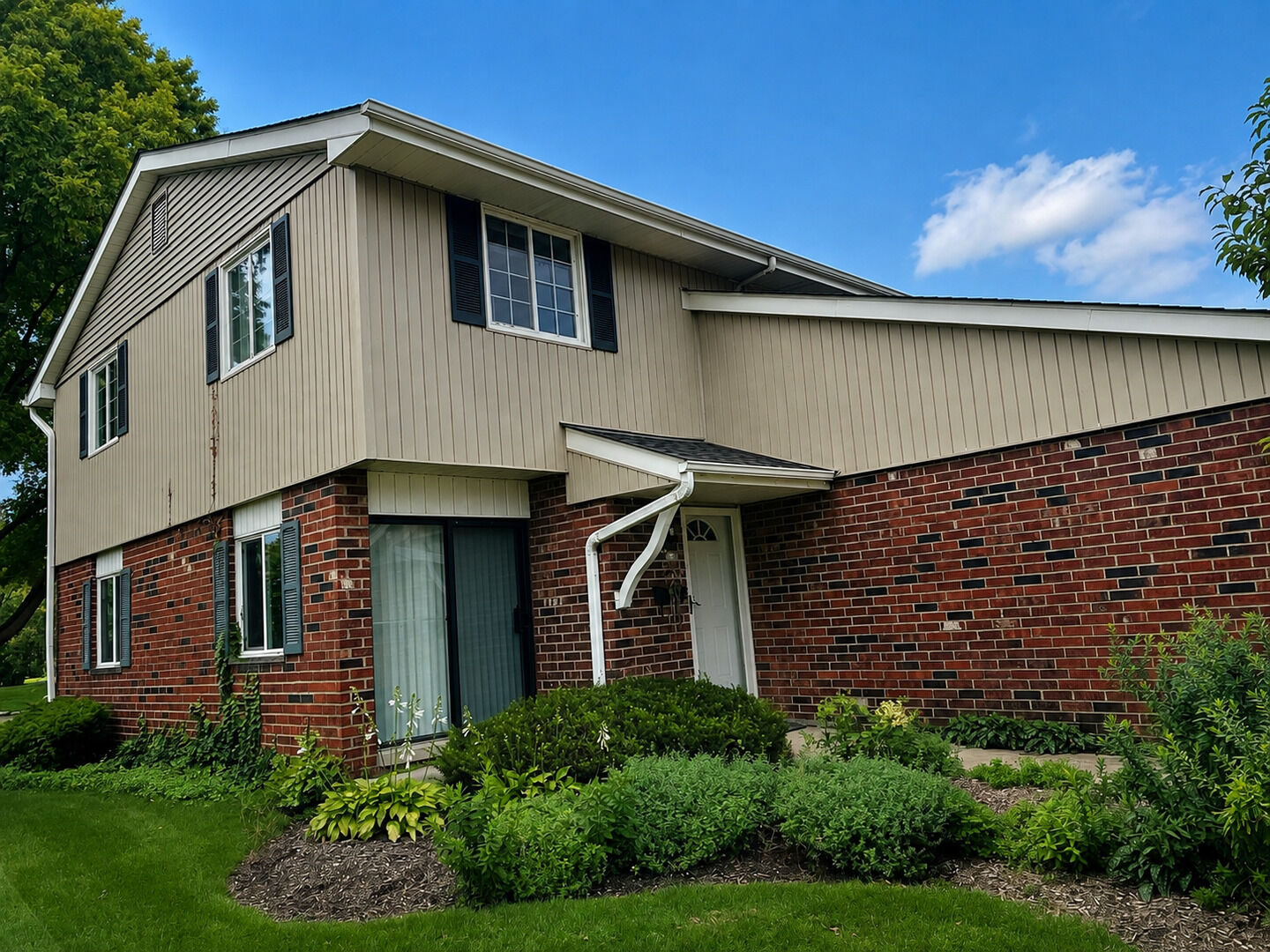 Property Photo:  1565 Coloma Court S  IL 60189 