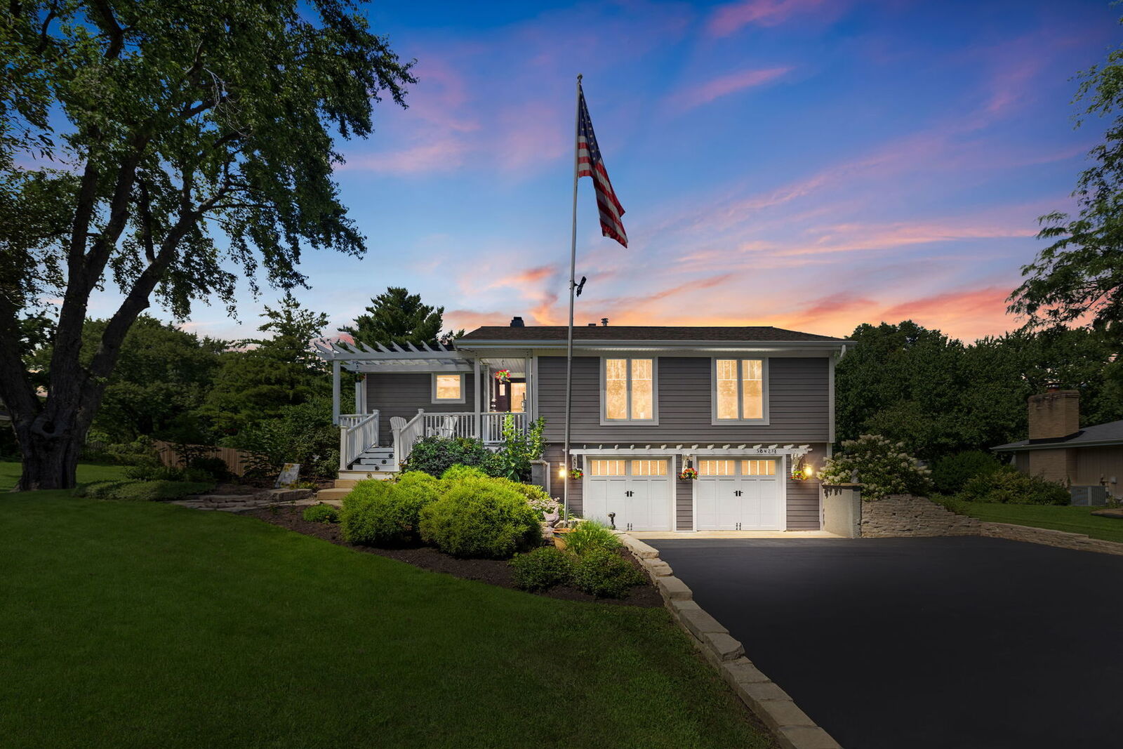 Property Photo:  38W274 Bernice Drive  IL 60174 