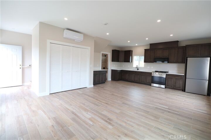 Property Photo:  200 Siler Ln 2  CA 93455 
