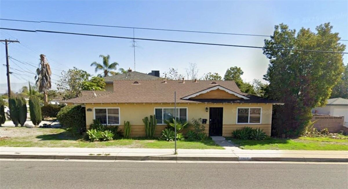 Property Photo:  1420 N Rancho Avenue  CA 92324 