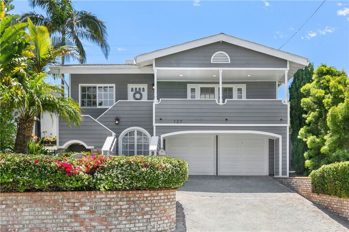 Property Photo: 127 West Avenida De Los Lobos Marinos CA 92672