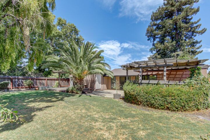 Property Photo: 747 Harvard Bend Drive CA 95695