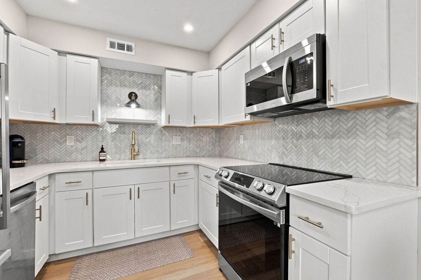 Property Photo:  5858 Brentwood Trce  TN 37027 