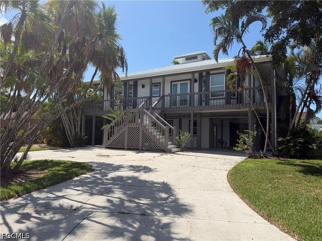 Property Photo: 27189 Gasparilla Drive FL 34135