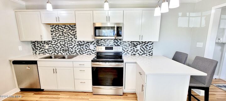 Property Photo: 125 Richlands Avenue NC 28540
