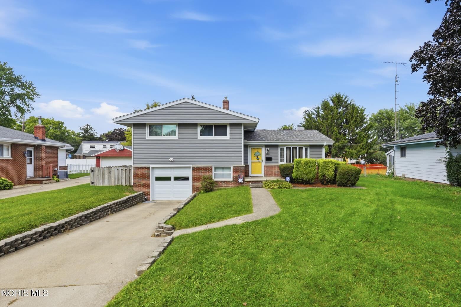 Property Photo: 5326 Grosse Point Parkway OH 43611