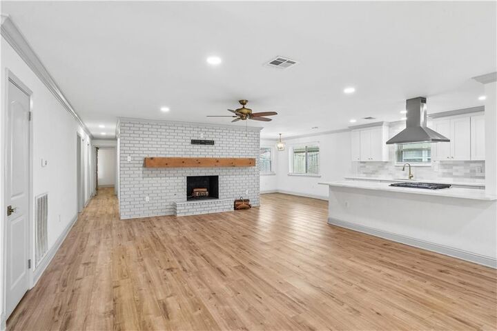 Property Photo:  1628 Field Avenue  LA 70001 