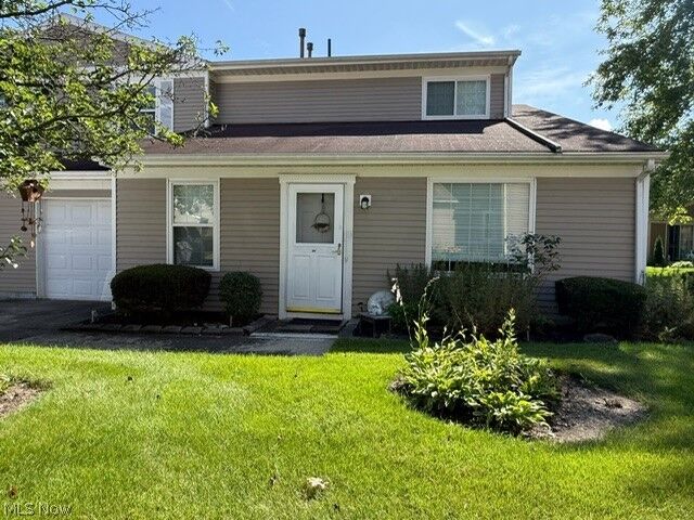 Property Photo:  44 Firebush Lane 23  OH 44067 