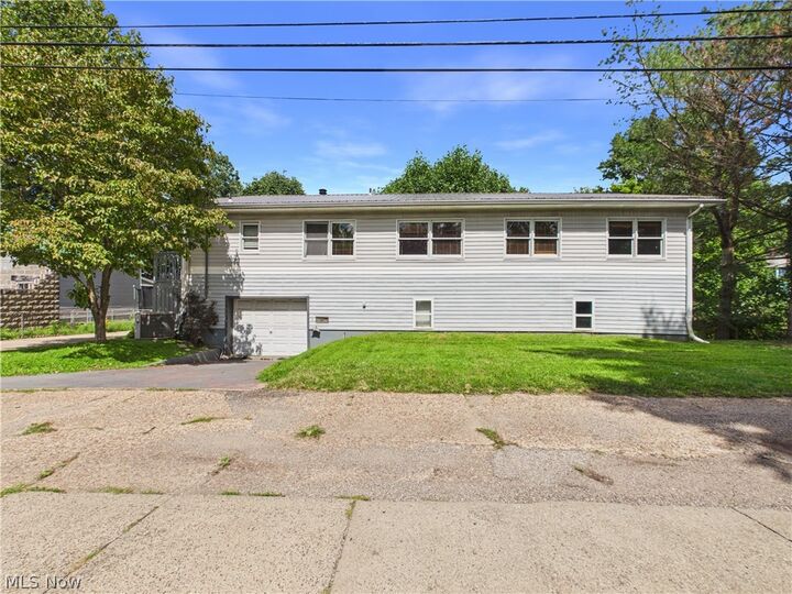 Property Photo: 712 Marietta Lane OH 45750