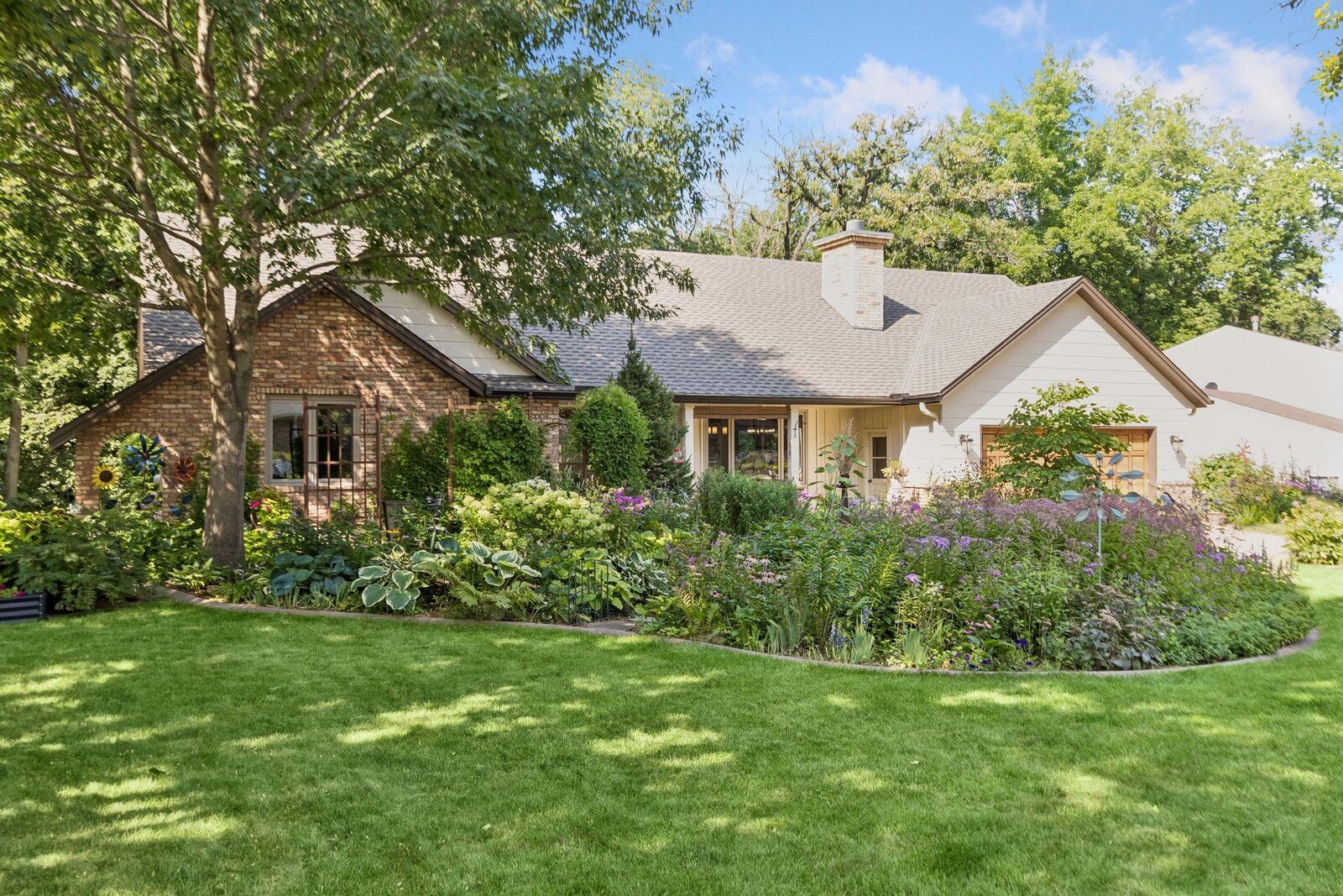 Property Photo:  14885 Ironwood Court  MN 55346 