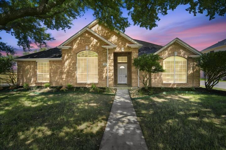 Property Photo:  711 Coal Creek Drive  TX 76063 