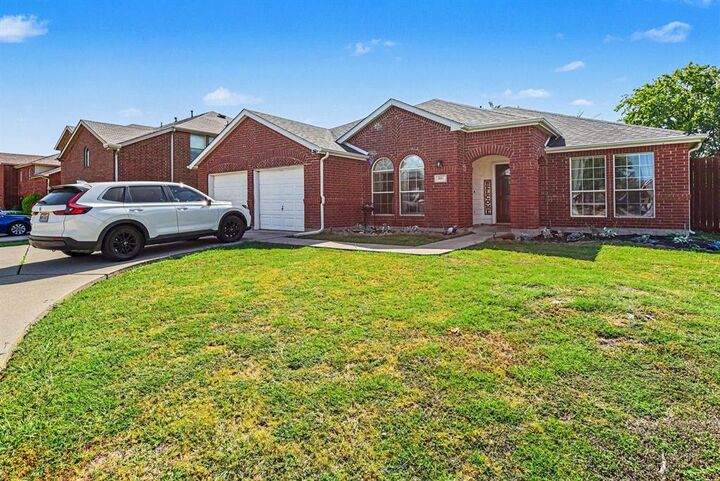 Property Photo: 501 Wolf Drive TX 75126