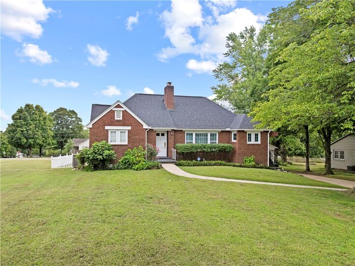 Property Photo: 6 Westwood Drive AR 72601