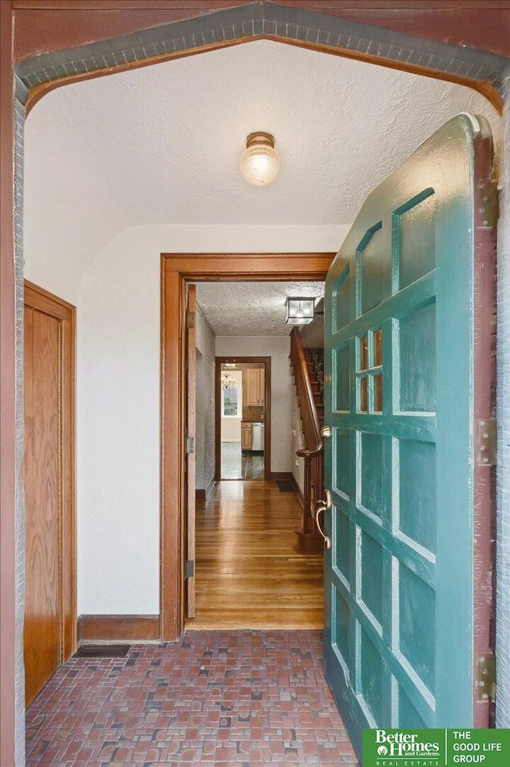 Property Photo:  1749 N Broad Street  NE 68025 