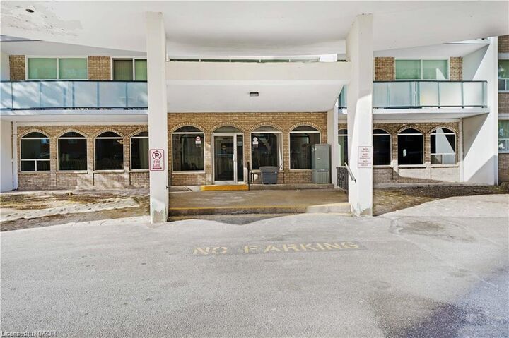 Property Photo:  359 Geneva Street 407  ON L2N 2G5 