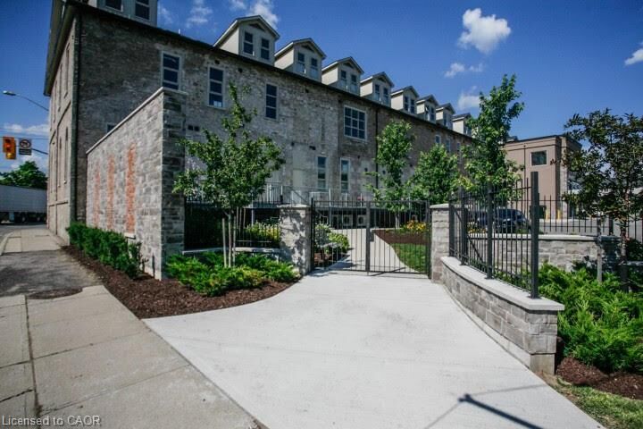 Property Photo: 25 Concession Street 216 ON N1R 2G6