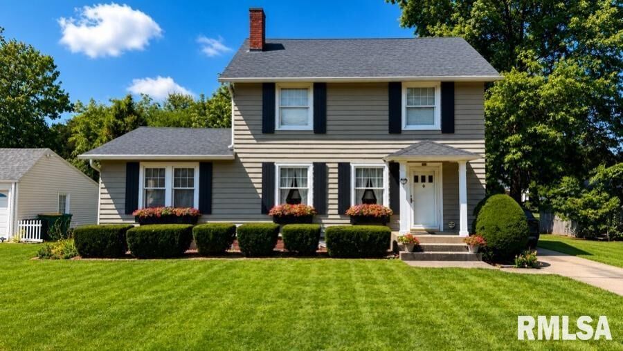 Property Photo: 1562 N Kellogg Street IL 61401